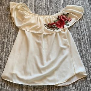 YaYa & Co. Off the shoulder rose top